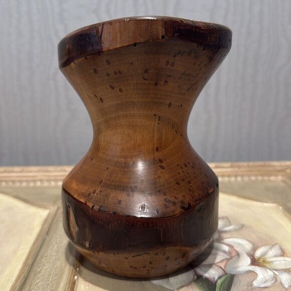 Rustic Oregon Myrtlewood Bud Vase - Picture 2 of 11